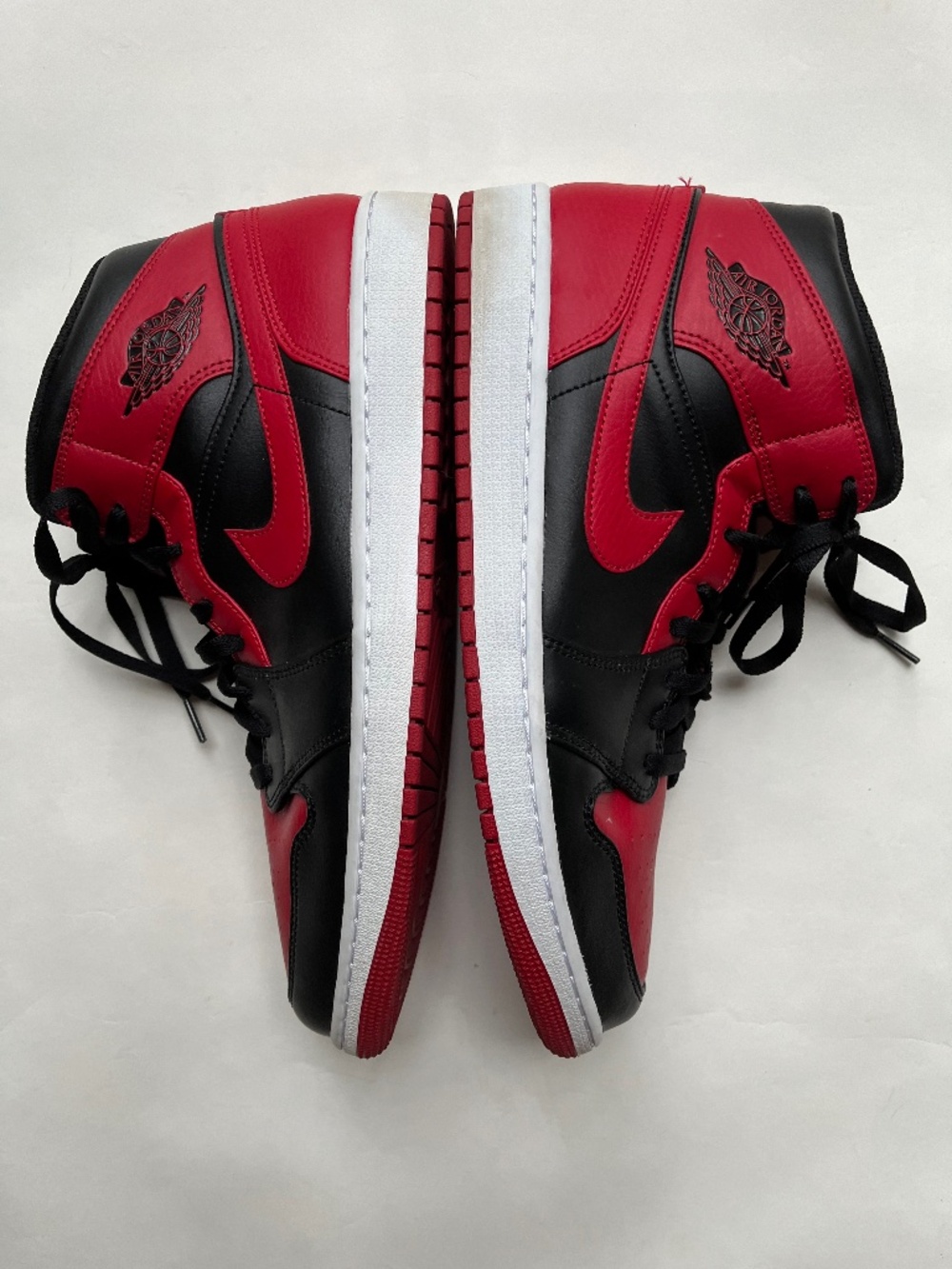 Jordan 1 Mid